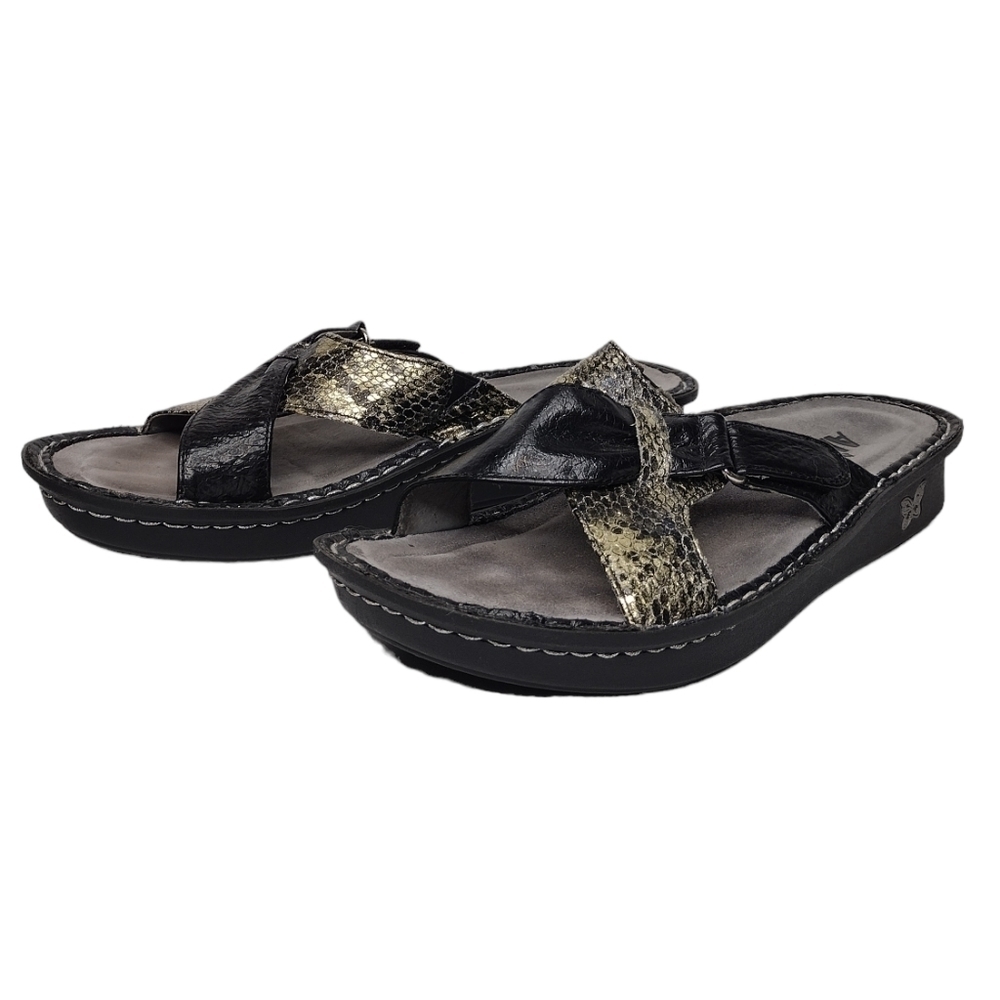 Alegría By PG Lite Violet Black Snakeskin Cross Straps Slide On Sandals Sz 9